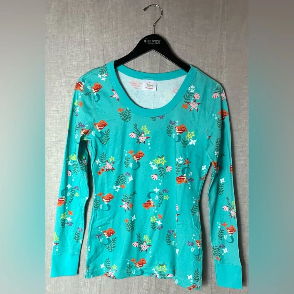 hanna andersson x disney • women’s little mermaid ariel print pajama top m
